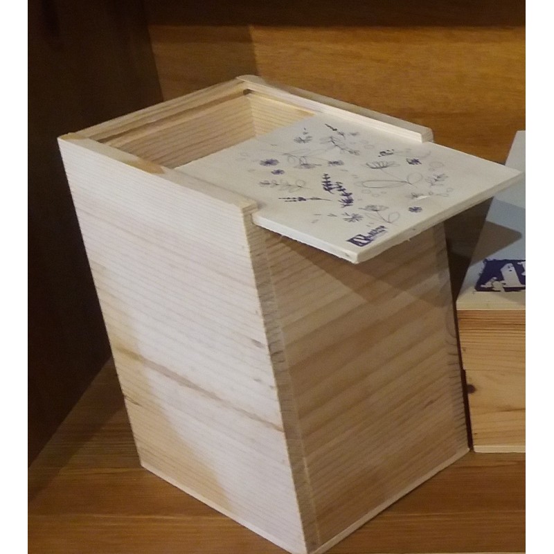 Laundry wooden box